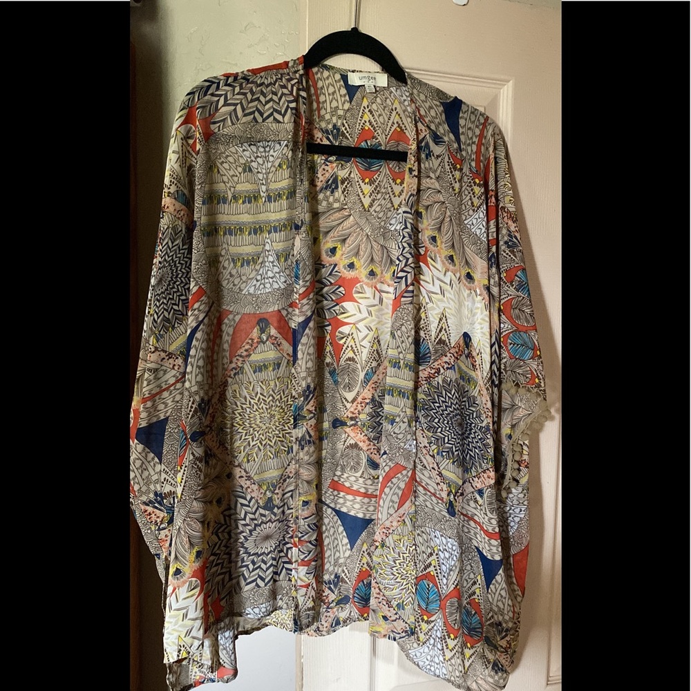 Umgee Lightweight Printed Kimono Cardigan in Neutral, Navy & Coral